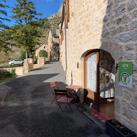 Manoir Du Charme Dans Les Gorges Du Tarn Lozere Bed & Breakfast Quezac  Exterior photo