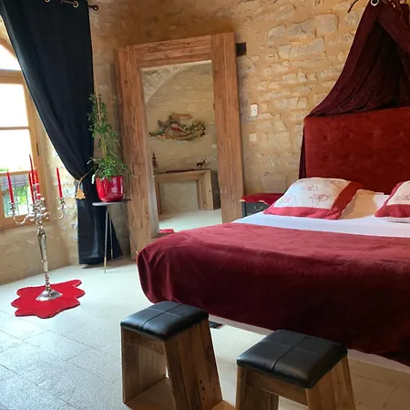 Manoir Du Charme Dans Les Gorges Du Tarn Lozere Bed & Breakfast Quezac  Exterior photo