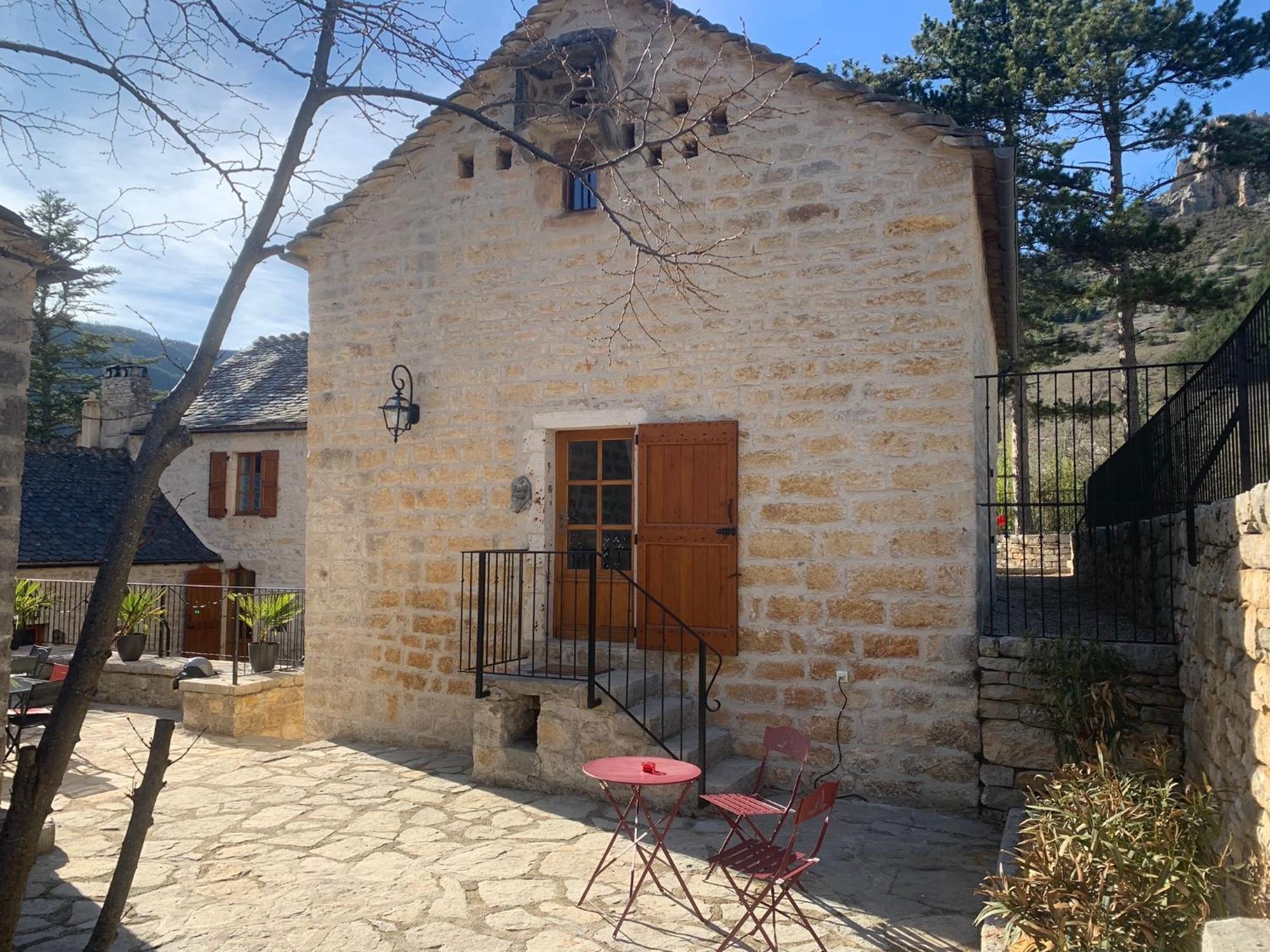 Manoir Du Charme Dans Les Gorges Du Tarn Lozere