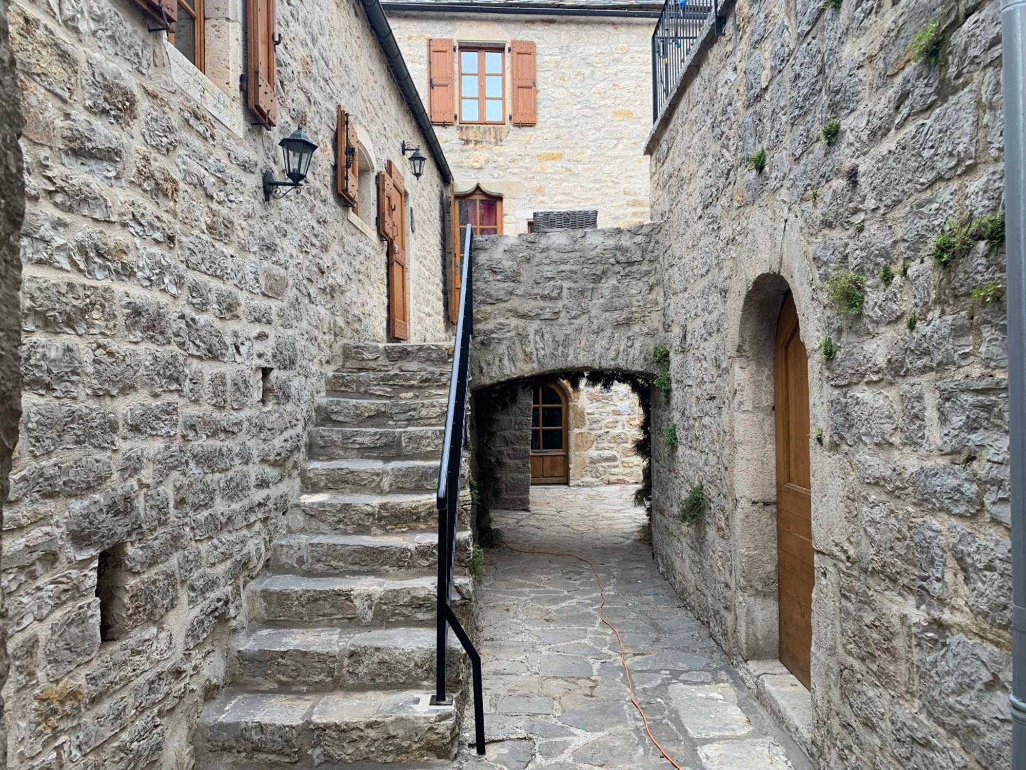 Manoir Du Charme Dans Les Gorges Du Tarn Lozere Quezac (Lozere)