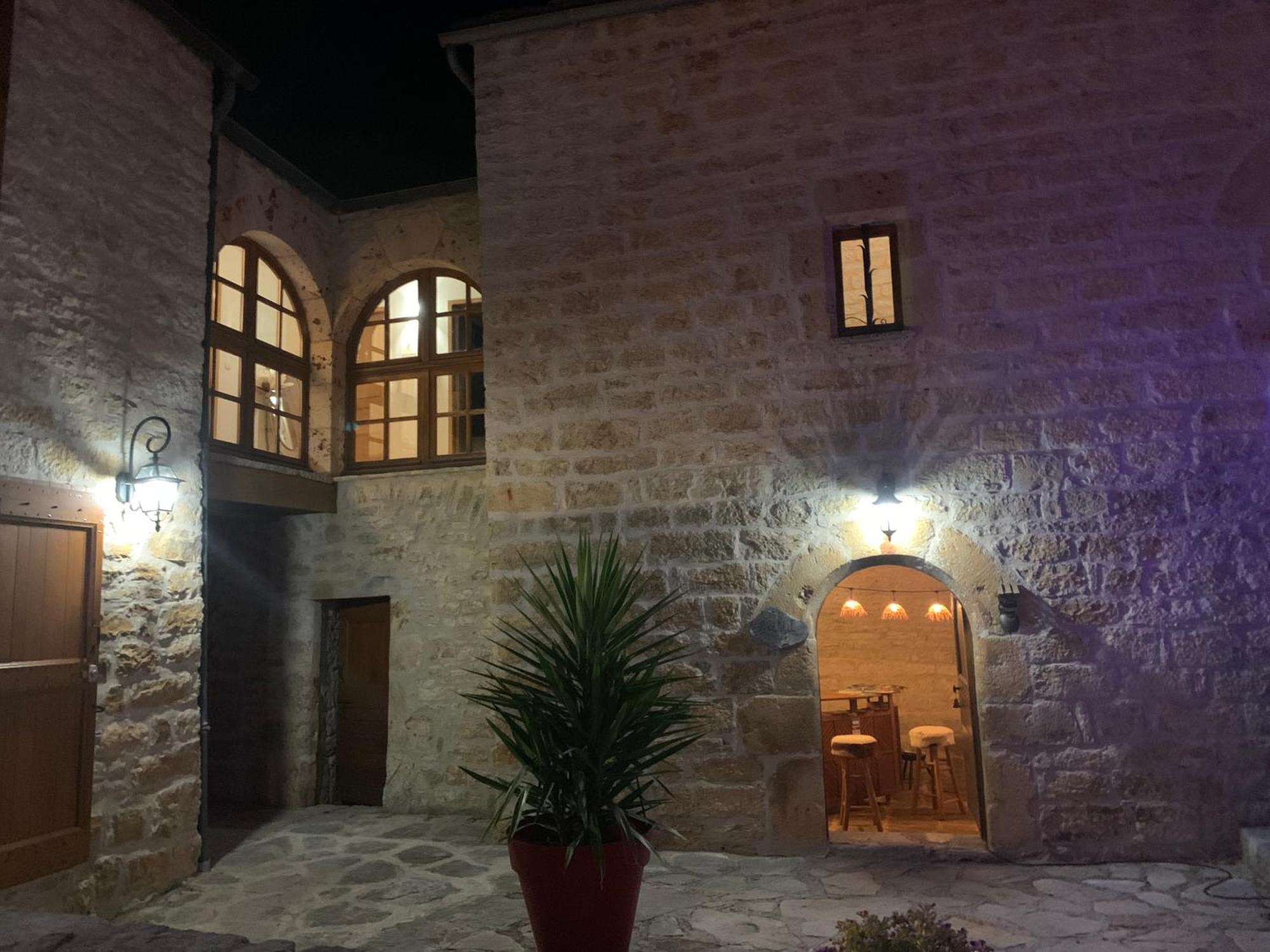 Manoir Du Charme Dans Les Gorges Du Tarn Lozere Bed & Breakfast