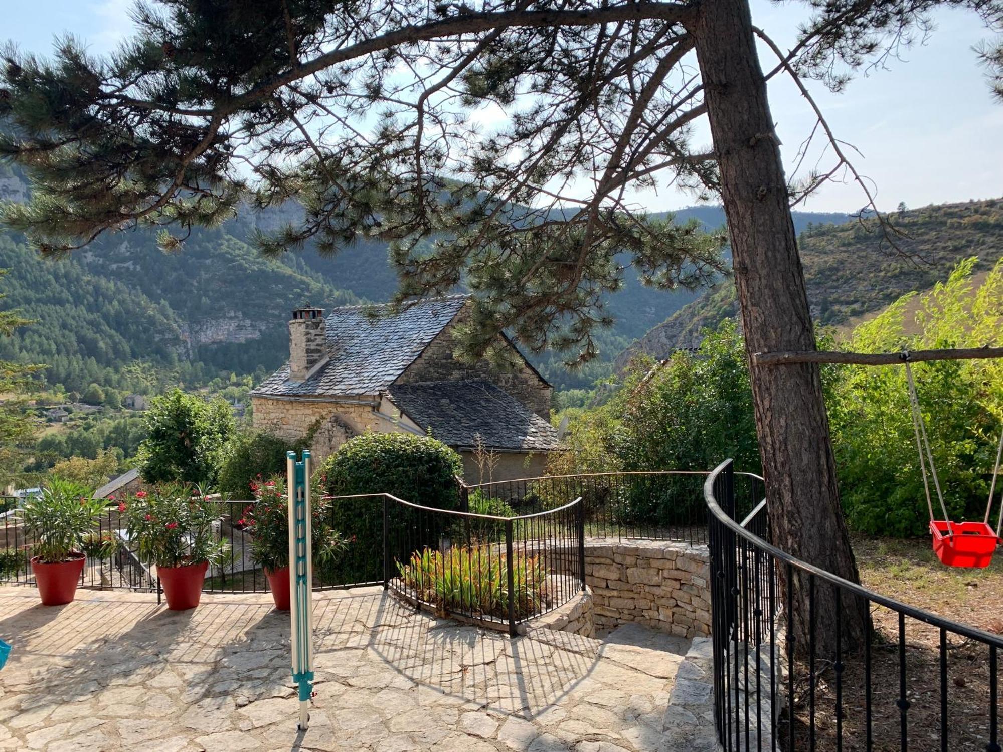 Manoir Du Charme Dans Les Gorges Du Tarn Lozere Bed & Breakfast