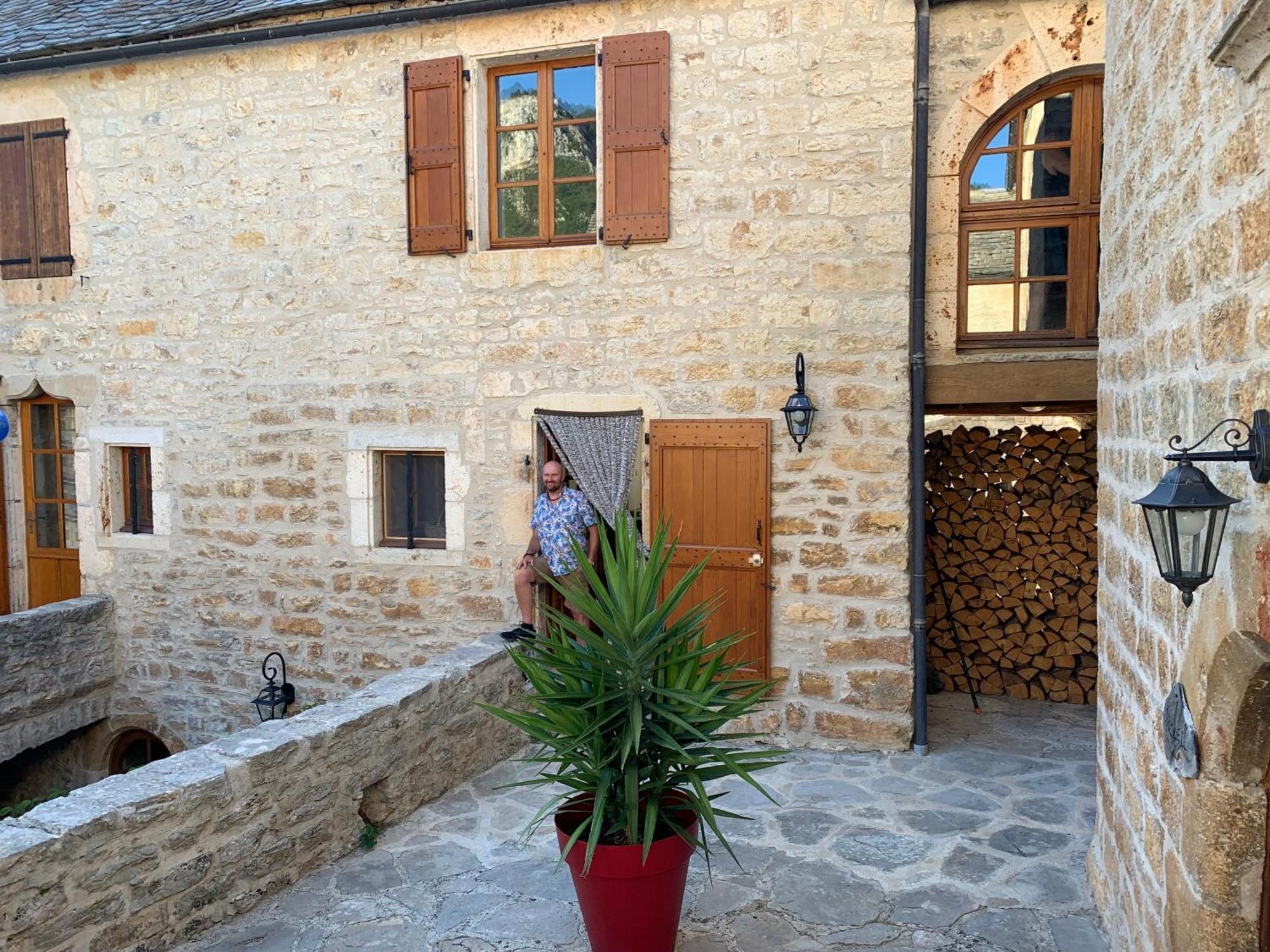 Manoir Du Charme Dans Les Gorges Du Tarn Lozere *