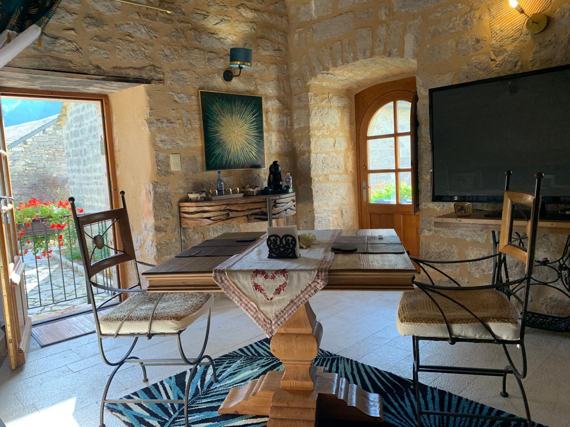 Manoir Du Charme Dans Les Gorges Du Tarn Lozere Bed & Breakfast *