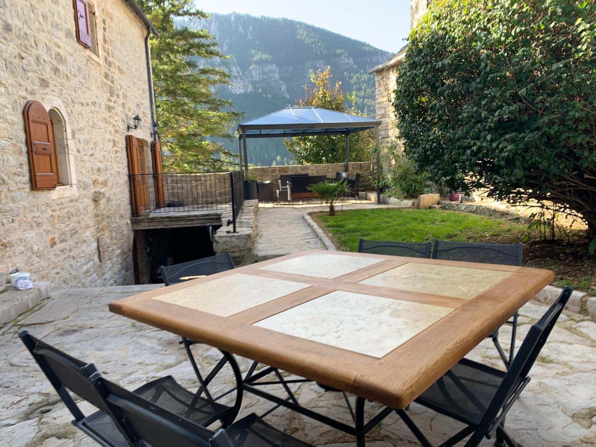 Manoir Du Charme Dans Les Gorges Du Tarn Lozere Bed & Breakfast
