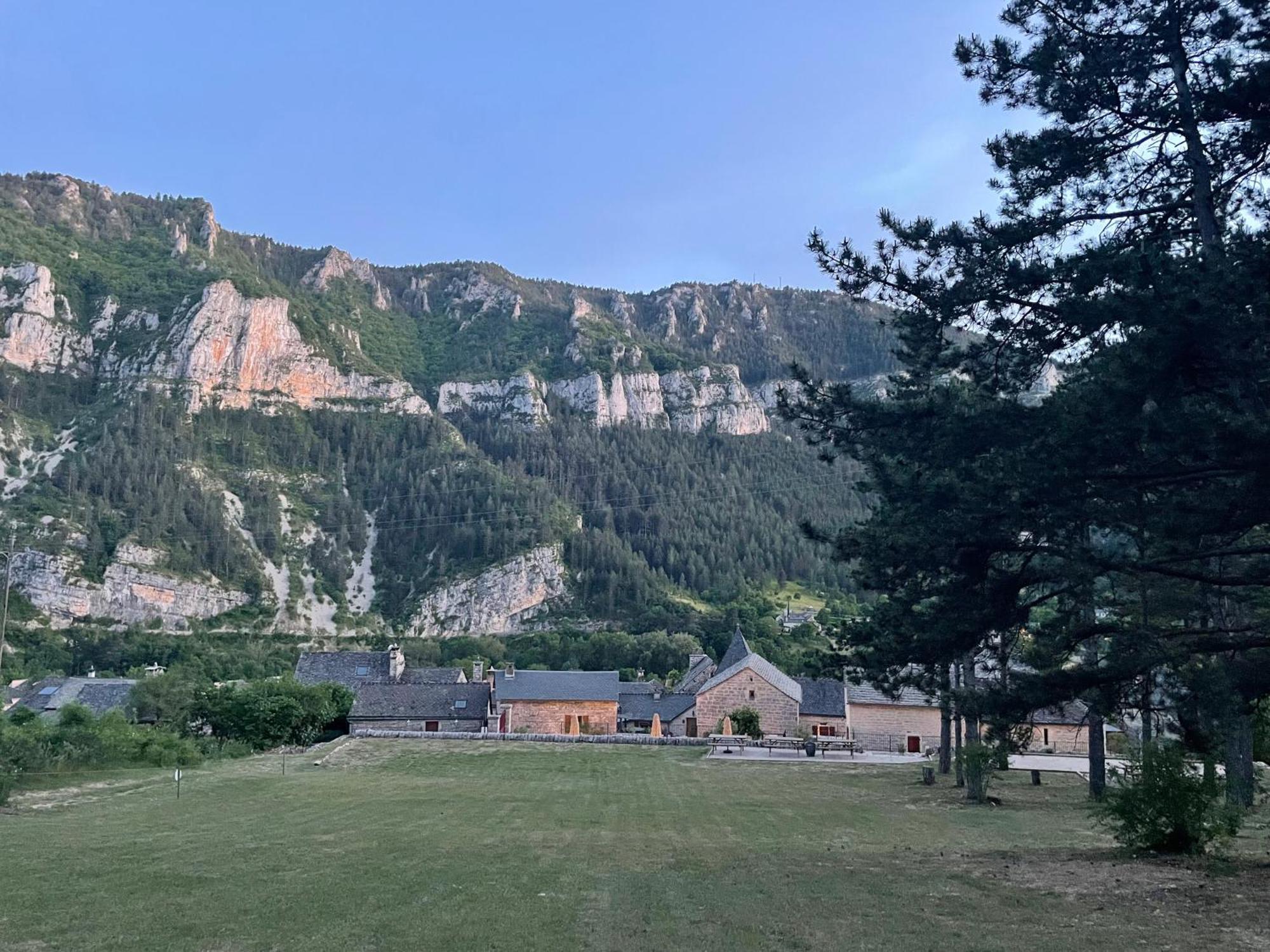 Manoir Du Charme Dans Les Gorges Du Tarn Lozere Quezac (Lozere)